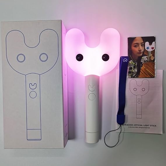 Guthdiu NEWJEANS Lightstick Official Light Stick,New Jeans Glow Stick for Concert with Photocards, White