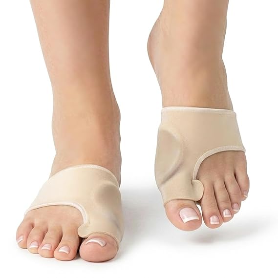 Bunion Corrector and Orthopedic Hallux Valgus Relief Splint Gel Bunion Pads Sleeves Brace Toe Stretcher Bunion Guard for Men and Women Gel Toe Spacer, Toe Separator, Toe Spreader Bunion Protector