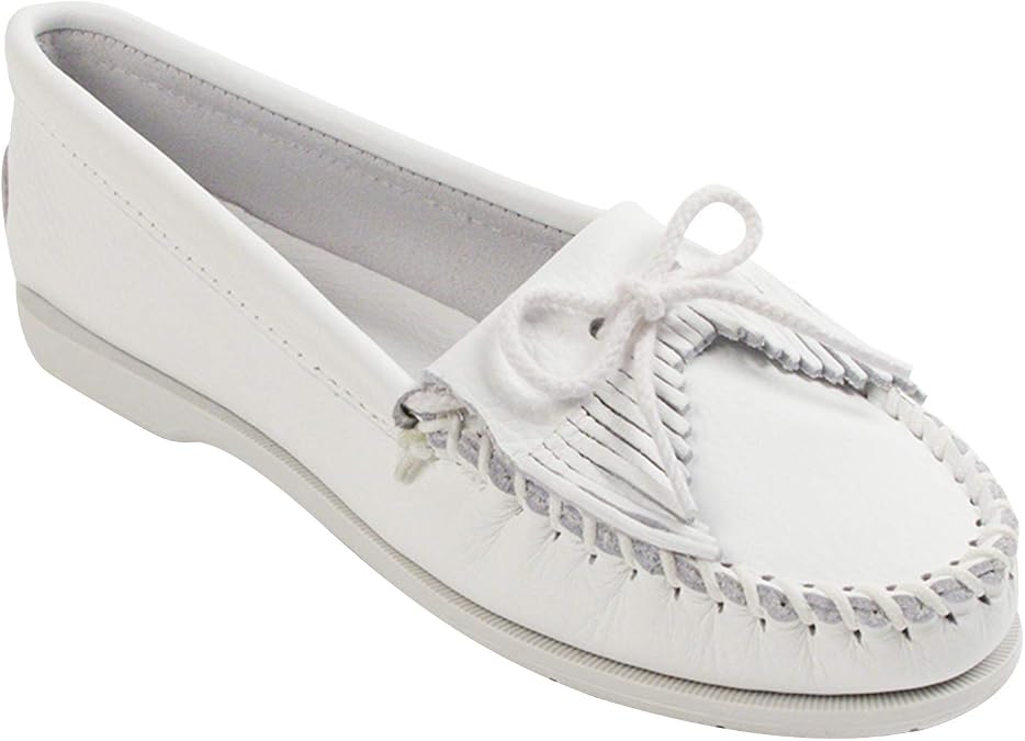 Minnetonka Women's Kilty Unbeaded Moccasin