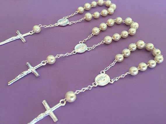 25 Pc Off White Crystal Pearls Baptism Favors Mini Rosaries Silver Plated/Recuerditos De Bautismo/Christening Favors/Decenarios/Decades/Finger Rosaries