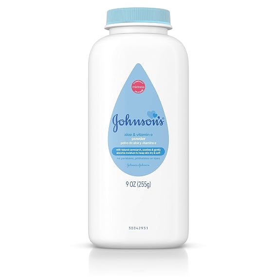 Johnson's Baby Powder with Naturally Derived Cornstarch Aloe & Vitamin E, Hypoallergenic, 9 oz